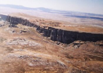 Il faut l'avoir vu au moins une fois : La Table de Jugurtha, cette montagne