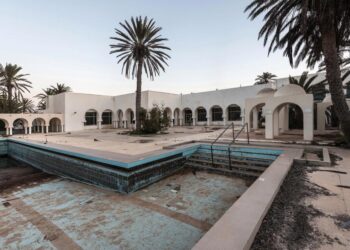 Tunisie : Des h&ocirc;tels-fant&ocirc;mes &agrave; travers l'objectif d'un photographe n&eacute;erlandais