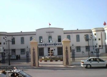 Le maire et son courrier...