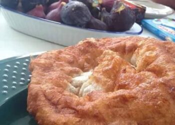 Un bon beignet "ftira" et des figues pour commencer l'année