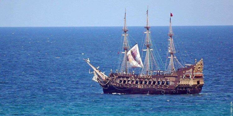 Tunisie : Un bateau touristique fait naufrage près des îles Kuriat