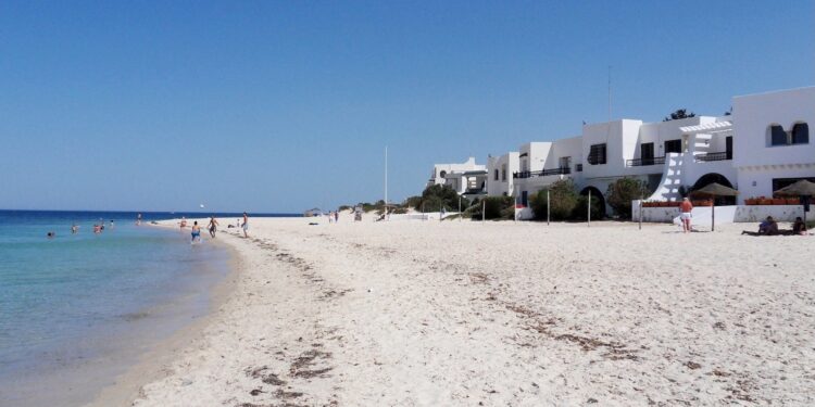 Sousse : Un plongeur alerte contre des "corps étranges"
