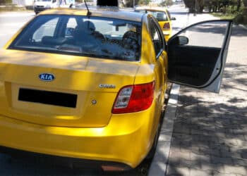 Attentat de Tunis : L'union tunisienne des taxis priv&eacute;s suspend sa gr&egrave;ve