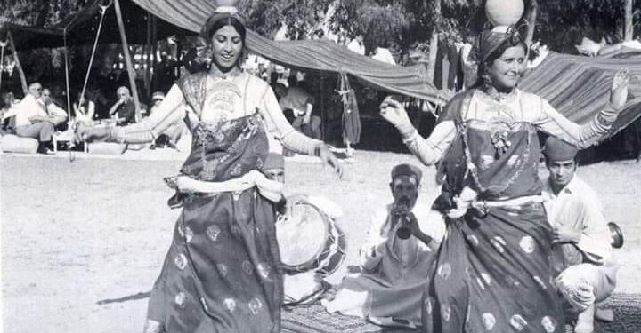 Nostalgies : Zina et Aziza, égéries de l'art populaire des sixties