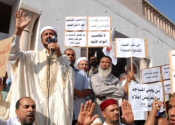 Mosqu&eacute;es : Exc&egrave;s "takfiristes" pour pr&egrave;s de 2000 imams