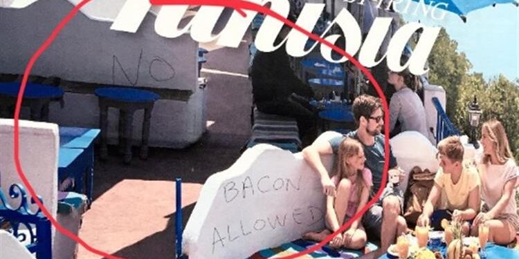 Angleterre : Une affiche de promotion pour la Tunisie tagu&eacute;e, un responsable local crie au racisme