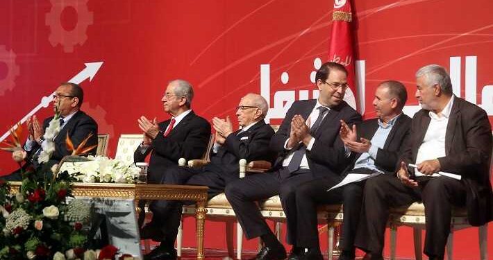 Augmentations salariales : Le trio Caid Essebsi - Chahed - Taboubi en r&eacute;union