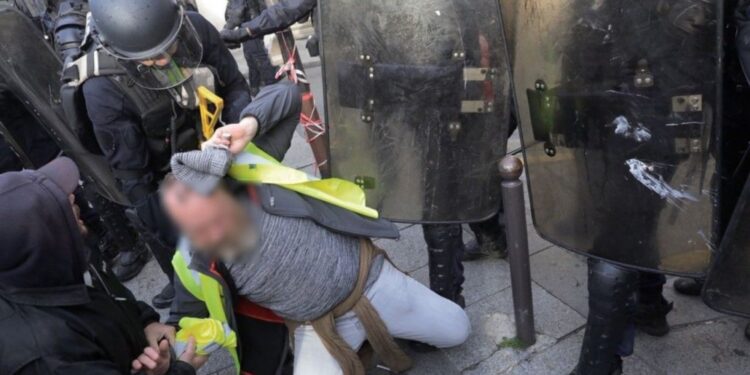 Gilets jaunes - Acte 4 : La France craint une nouvelle flambée de violence