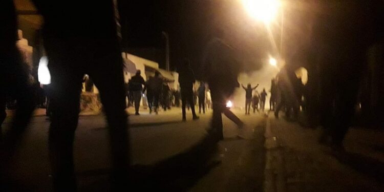 Protestations &agrave; Kasserine : Violence, arrestations et bless&eacute;s