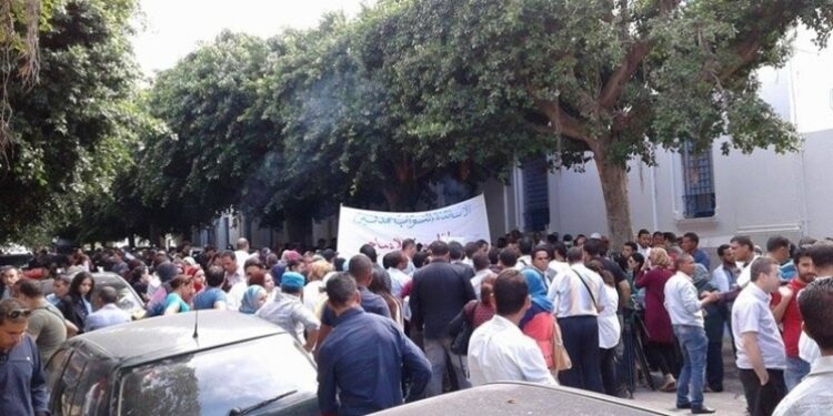Des réseaux de corruption financent des manifestants pour semer le chaos ?