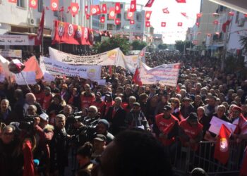 L'UGTT promet de paralyser le pays le 17 janvier
