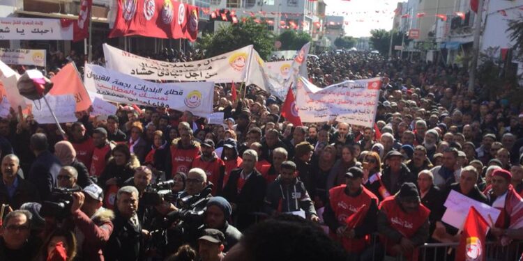 L'UGTT promet de paralyser le pays le 17 janvier