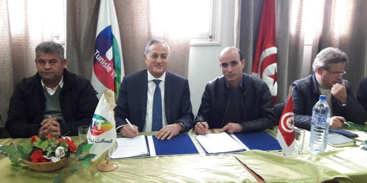 Tunisie Telecom apporte son savoir-faire technologique aux municipalités de Kasserine