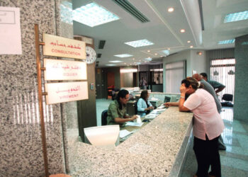 La Tunisie peut fonctionner avec la moiti&eacute; des agents publics actuels