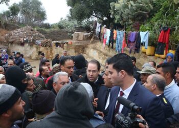 Froid en Tunisie : Chahed annonce l&rsquo;am&eacute;lioration imm&eacute;diate des logements de mille familles