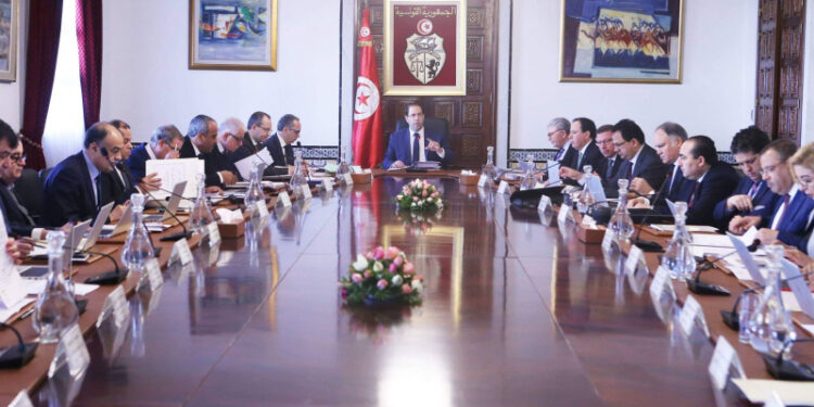 Le gouvernement appelle élèves et parents d'élèves à rester à l'écart des négociations