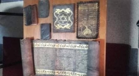 Tunisie : Saisie de manuscrits et anciens tomes de la Torah