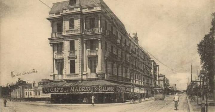 Majestueux, l'un des plus beaux immeubles du Passage se trouve rue de Madrid