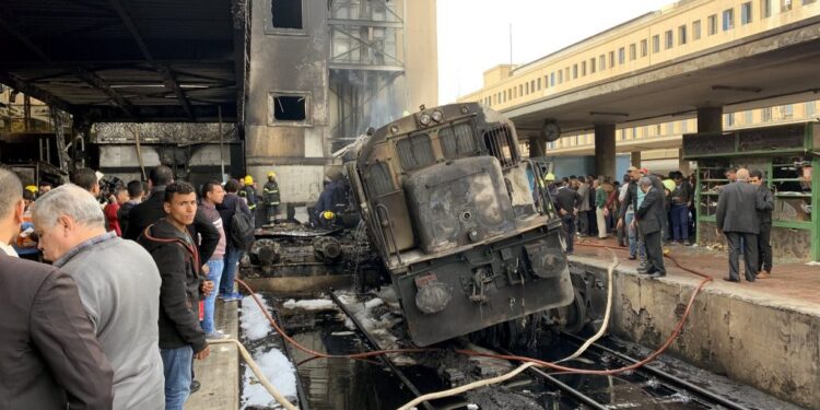 Egypte : Au moins 25 morts et 40 blessés dans un incendie à la gare centrale du Caire