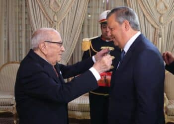 Beji Caid Essebsi d&eacute;core Hamdi Meddeb