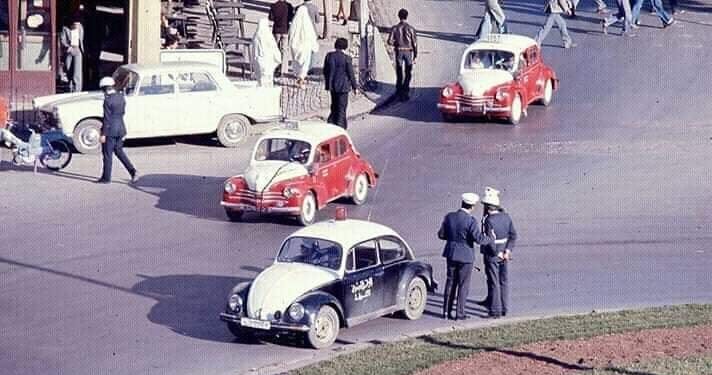 Une photo "insolite et nostalgique" : Quand la police roulait en noir et blanc !