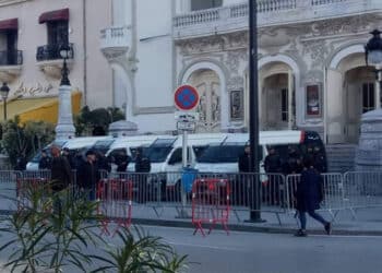 A Tunis, manifester contre Bouteflika c'est interdit !
