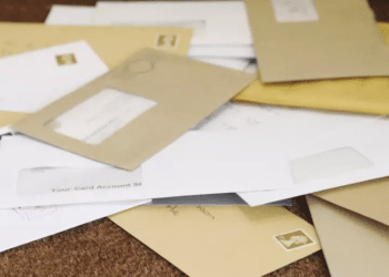 Lettres empoisonn&eacute;es : Qui sont les personnalit&eacute;s vis&eacute;es ?