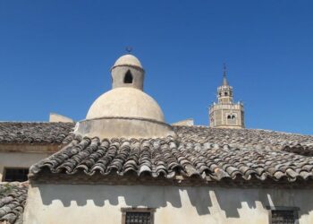 Minaret, tuiles et horloge : A Testour, une mosquée unique au monde