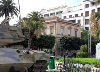 Diplomates fran&ccedil;ais arm&eacute;s &agrave; Ras Jedir : L&rsquo;ambassade de France pr&eacute;cise