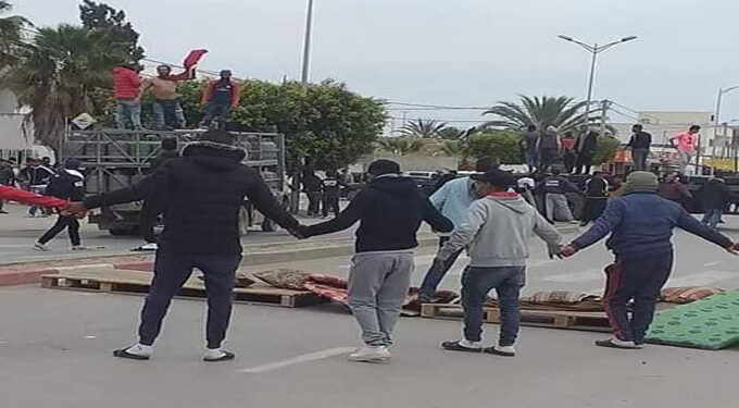 Sfax : Trois routes bloquées à cause des protestations