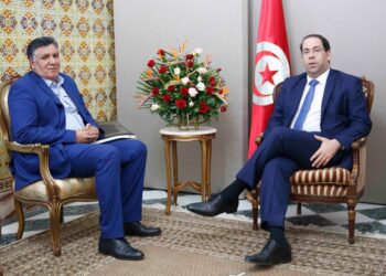 Chahed s'engage &agrave; approvisionner le march&eacute; en huile subventionn&eacute;e