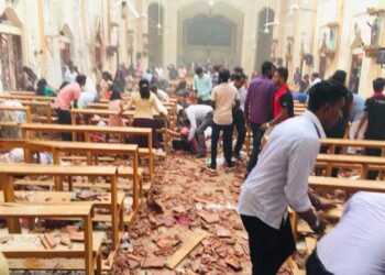 Au moins 156 morts dans une série d'attaques au Sri Lanka