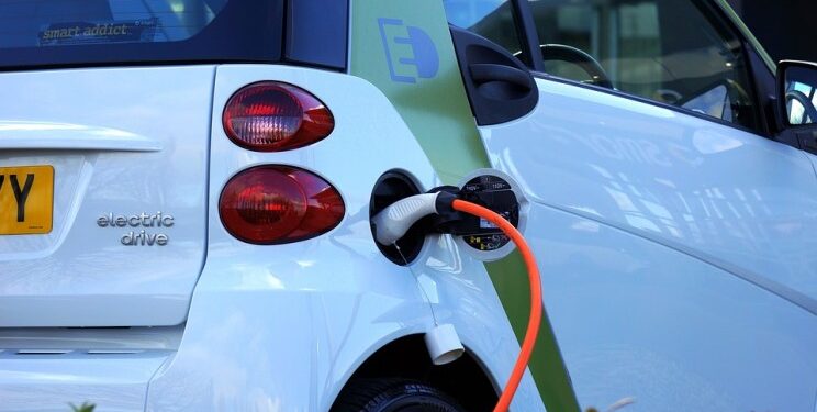 Tunisie : Vers un projet de loi relatif à la commercialisation des voitures électriques
