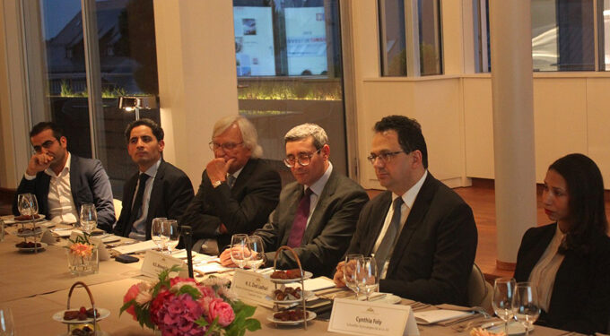 Hommes d’affaires italiens et allemands au forum de l’investissement de Tunis