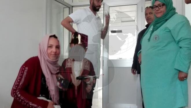 Tunisie : Une première, un détenu fête la circoncision de son fils en dehors de la prison