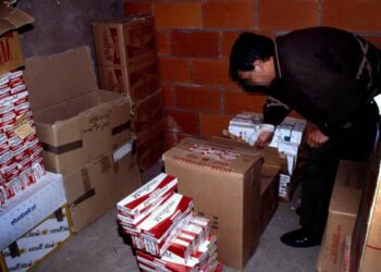 Contrebande de cigarettes : La Tunisie accuse un manque &agrave; gagner estim&eacute; &agrave; un milliard de dinars