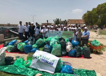 Ghar El Melh : 400 kg de déchets collectés en deux heures grâce aux jeunes