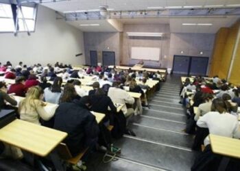 En Tunisie, 58% des personnes titulaires d'un dipl&ocirc;me scientifique sont des femmes