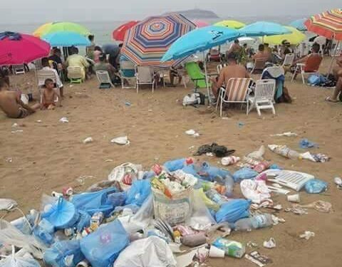 Crasse, immondices et comportements déviants : Qui est responsable ?