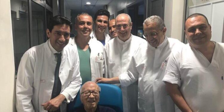 Beji Caid Essebsi quitte l'hôpital et regagne Carthage