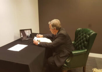 António Guterres, secrétaire général de l'ONU, présente ses condoléances