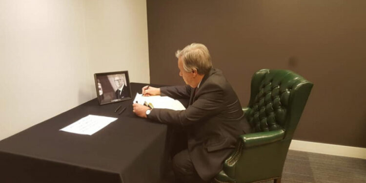 António Guterres, secrétaire général de l'ONU, présente ses condoléances