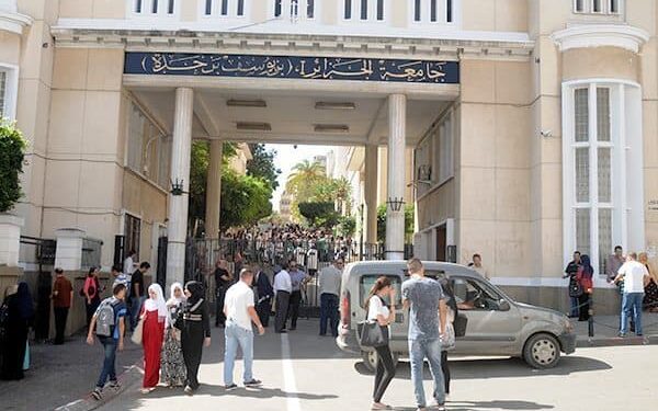 Universités algériennes : Vers le remplacement du français par l'anglais