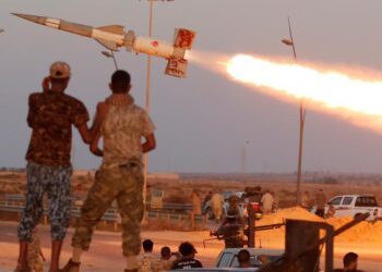 Tripoli : Les Libyens fêtent l'aïd sous les bombardements