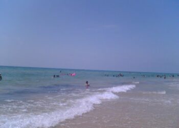 Baignade interdite dans toutes les plages