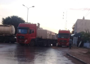 La route Bizerte - Menzel Bourguiba bloquée par des chauffeurs protestataires