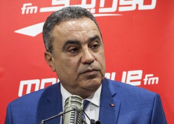 Mehdi Jomaa s'engage à réduire impôts et taxes s'il est élu président