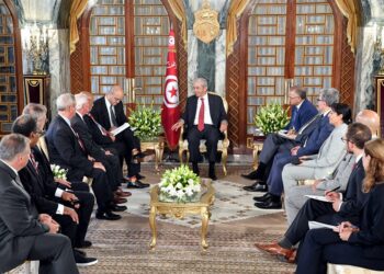 Ennaceur reçoit une délégation de la Chambre des Représentants du Sénat américain