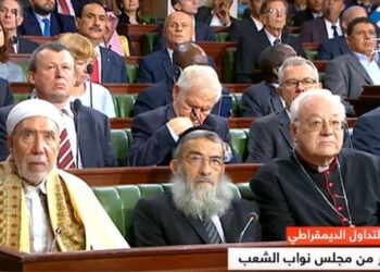 Trois dignitaires religieux côte à côte : Un message de concorde