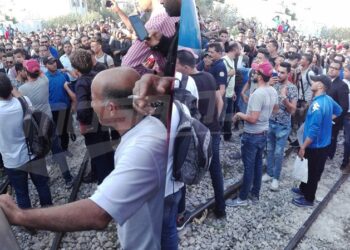 Les trains de la banlieue-sud à l'arrêt, un conducteur agressé